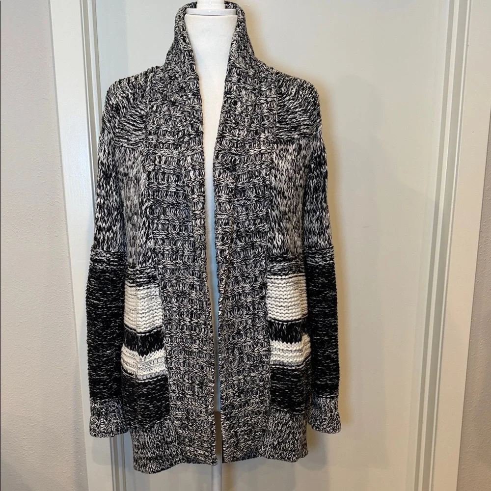 GAP Chunky Shawl Collar Cardigan XS Marled Black Gray Long Cozy Knit Sweater - Picture 3 of 15